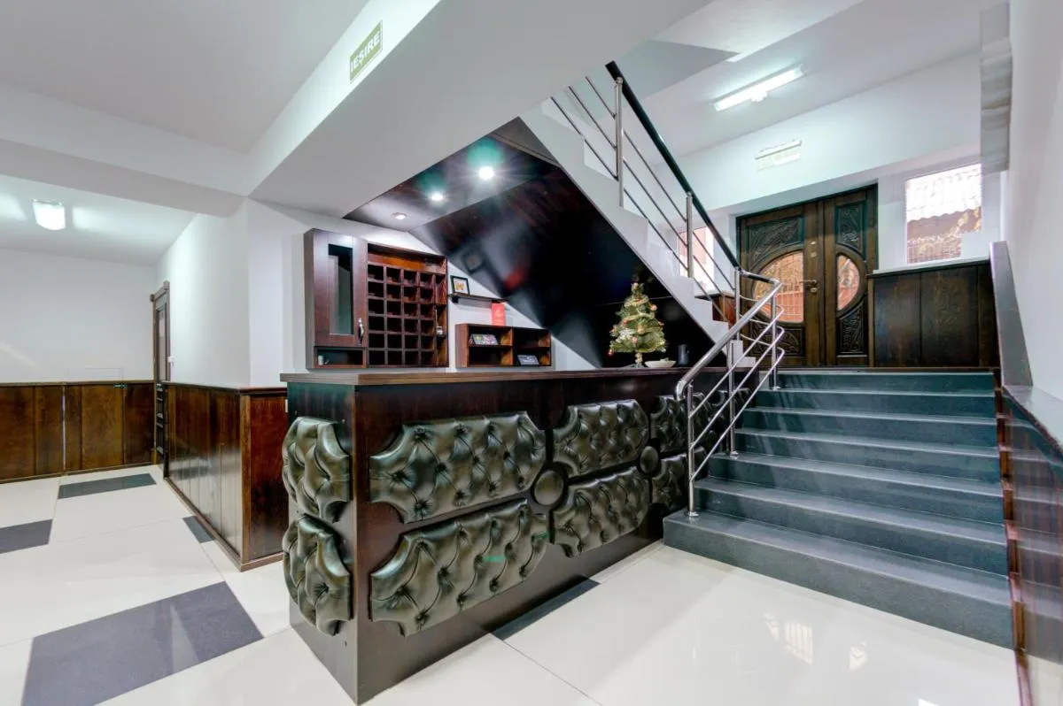 Image 4 of Catherine Hotel