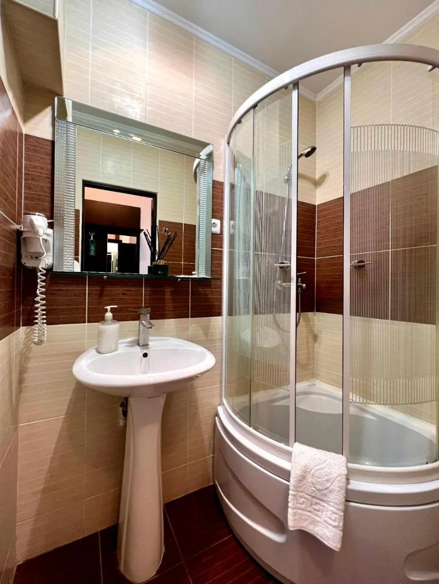 Image 5 of IRIS Hotel