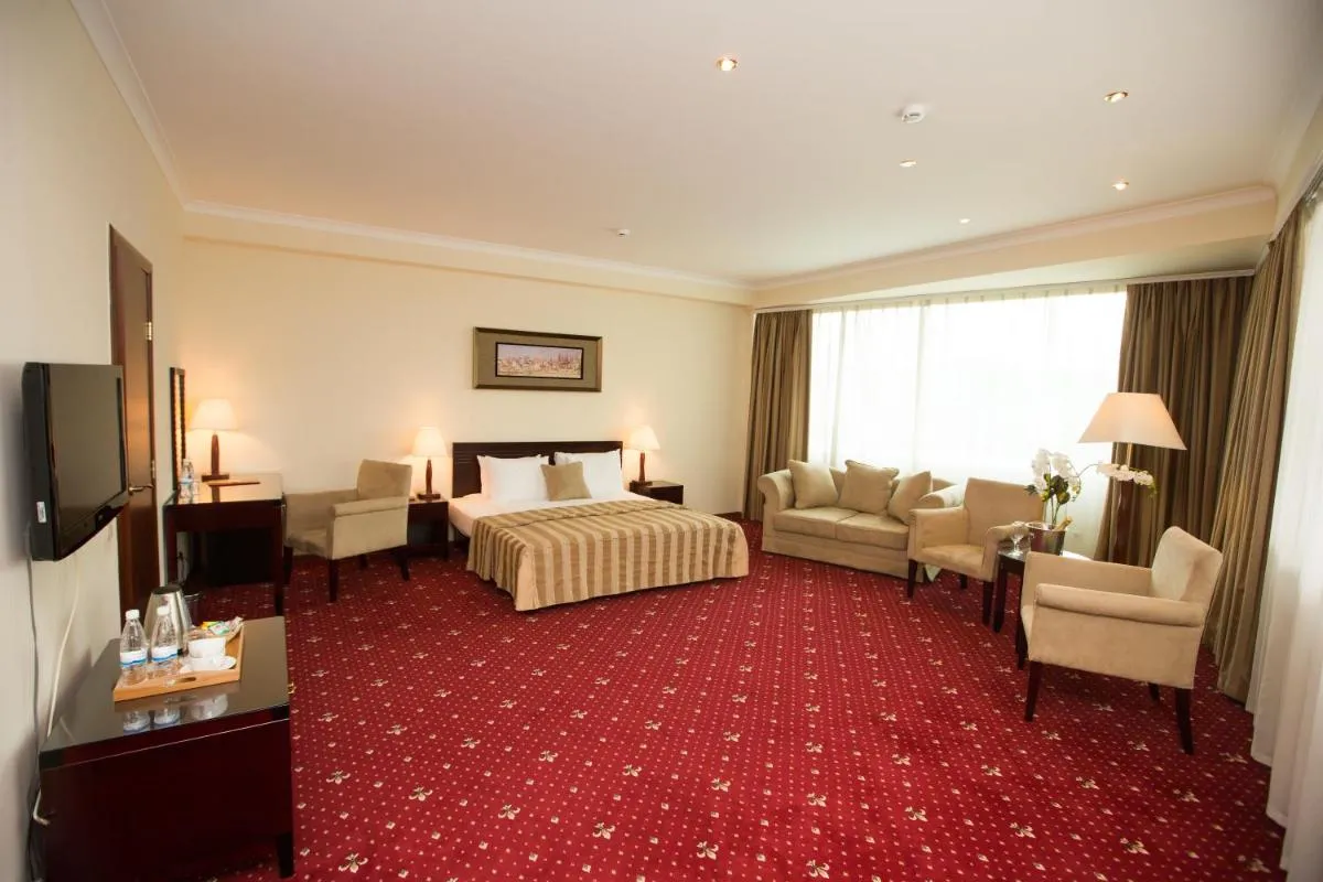 Image 4 of Jumbo Hotel