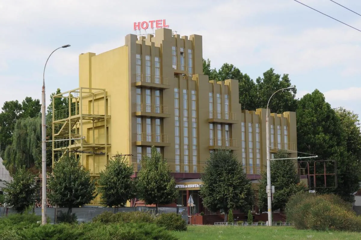 Image 3 of Manhattan Hotel & Restaurant