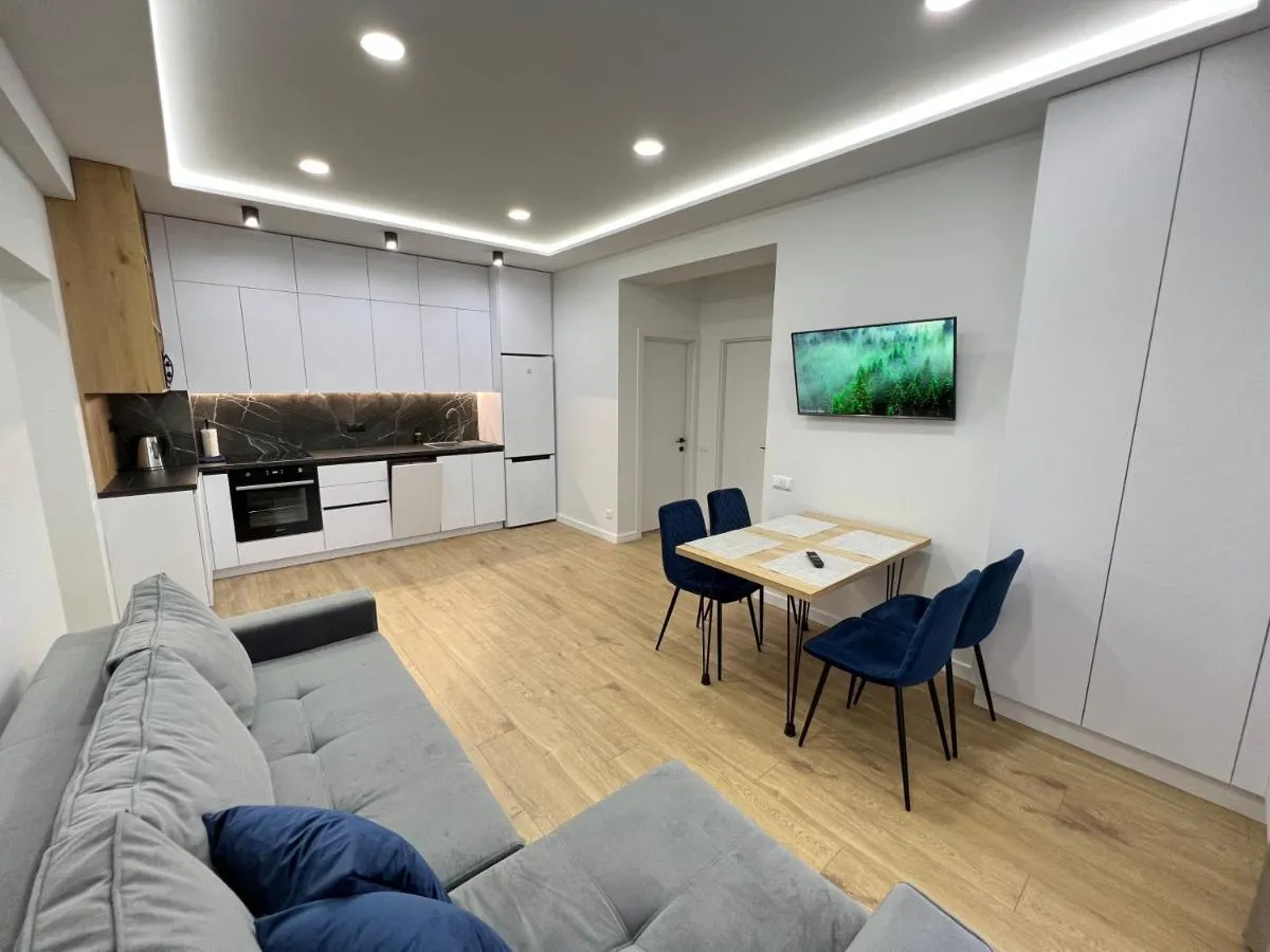 Image 3 of Oasis apartment
