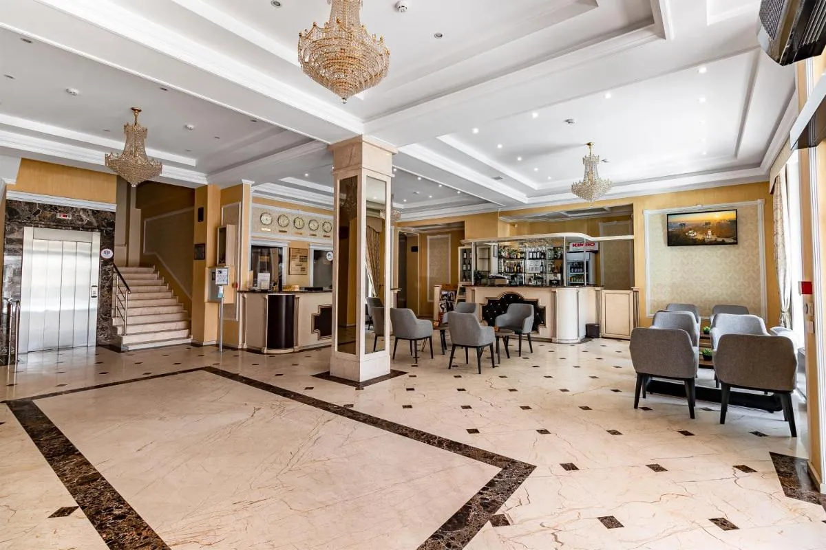 Image 1 of Regency Hotel