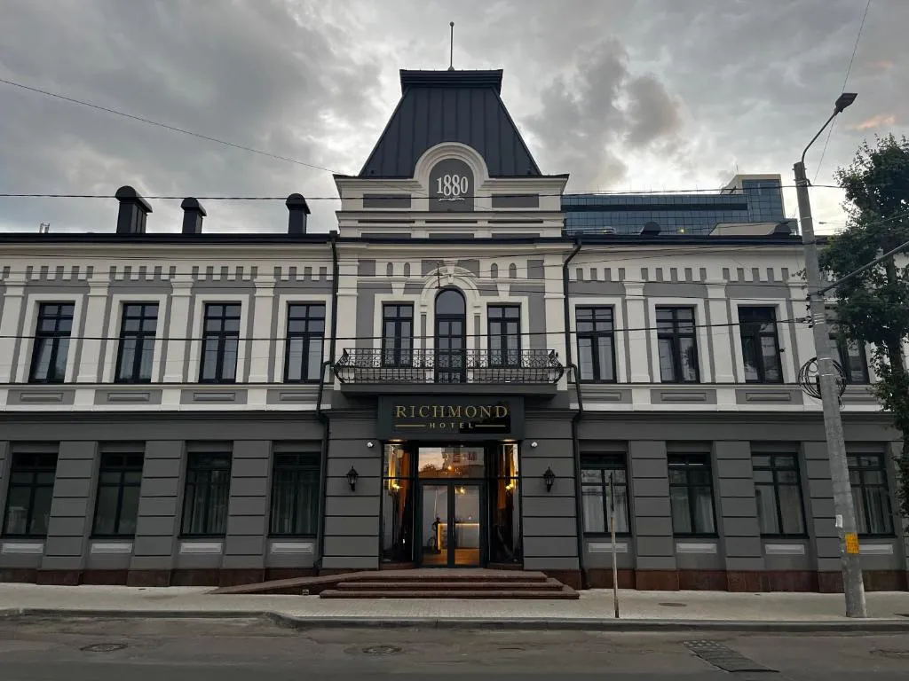 Image of Richmond Hotel