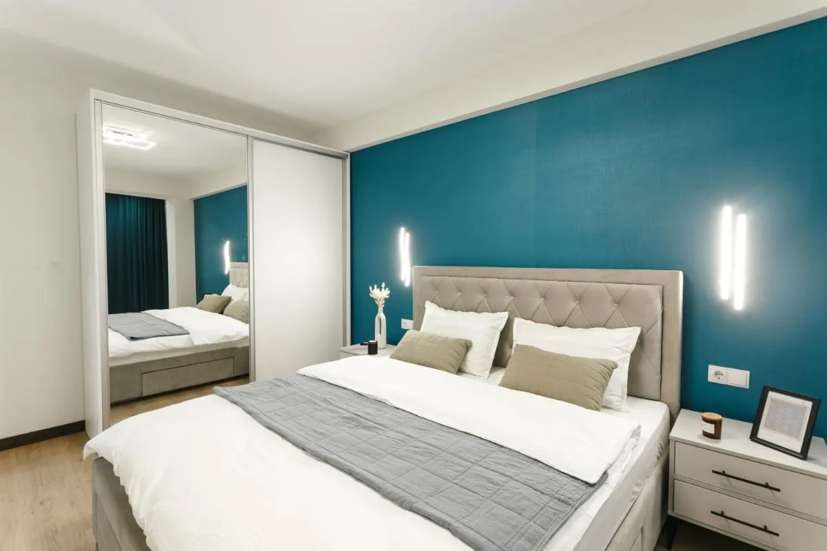 Image 1 of Stylish & Spacious: City Gem