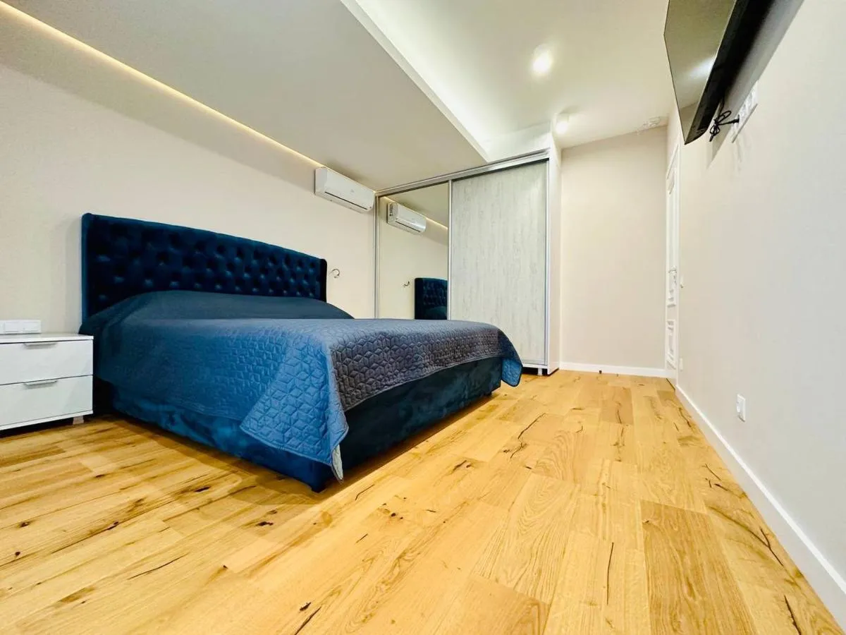 Image 3 of Urban Loft with Panoramic View