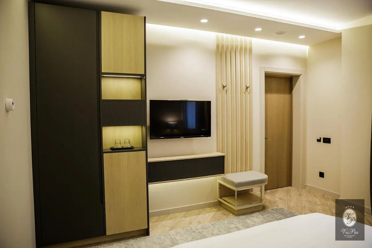 Image 2 of VisPas Hotel