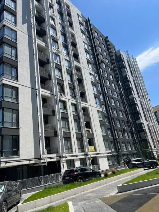Image 3 of 1008 Apartment с living Кишинев Центр