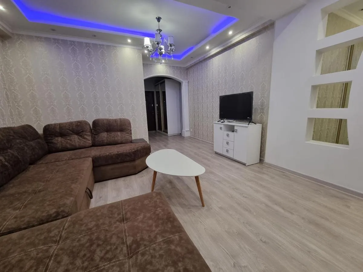 Image 4 of 1 bedroom and living, Testemiteanu str.
