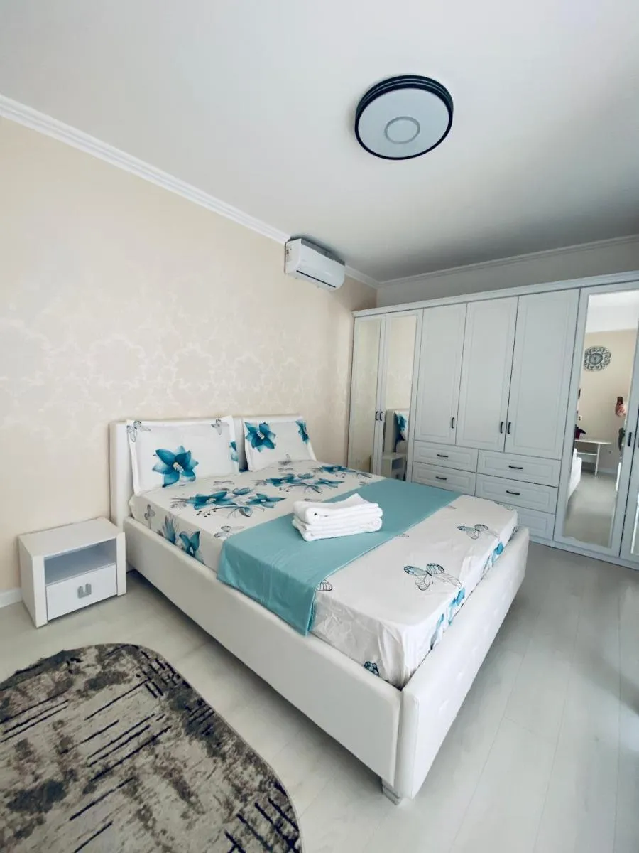 Image 4 of Apartament lux