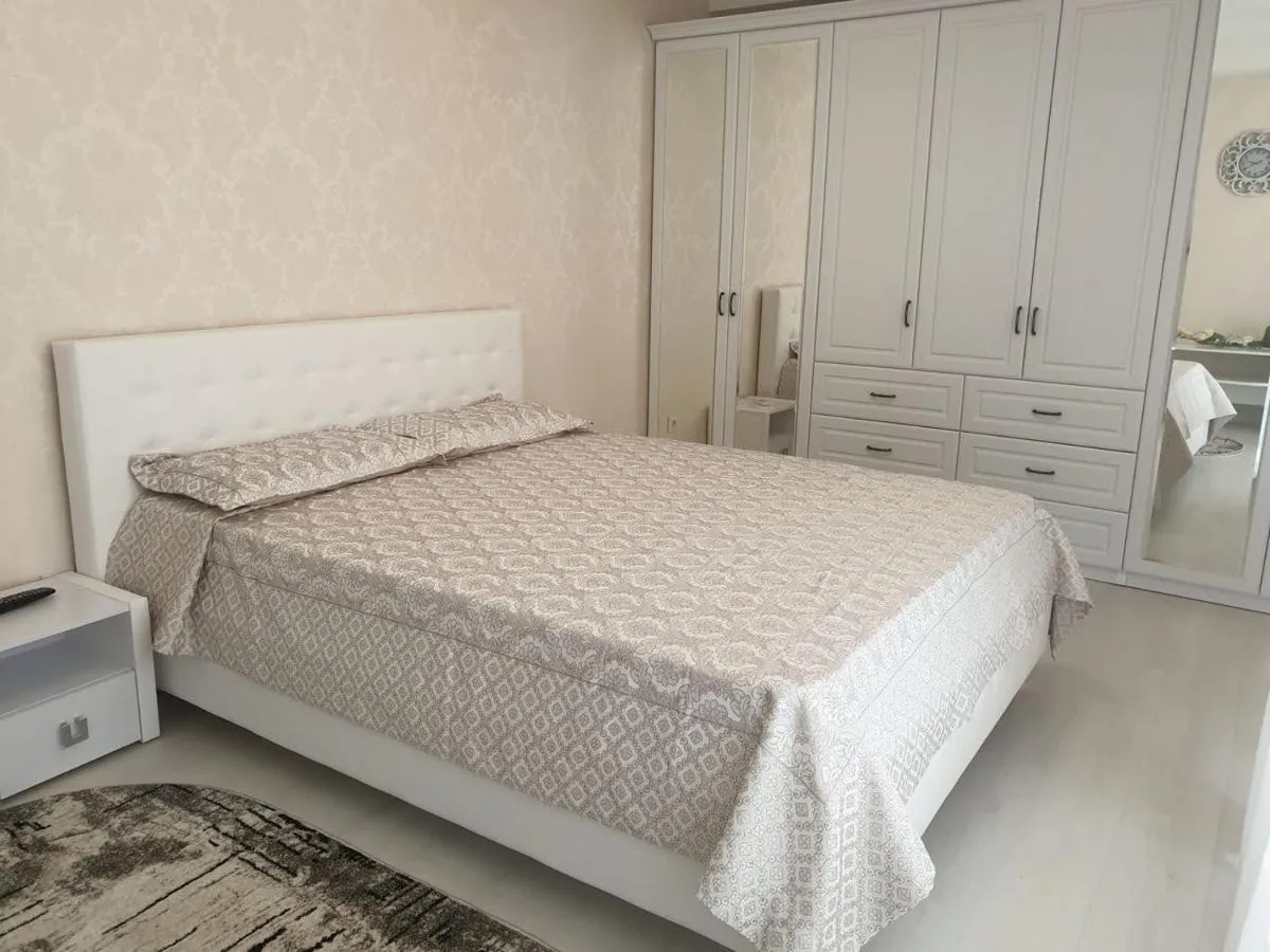 Image 6 of Apartament lux