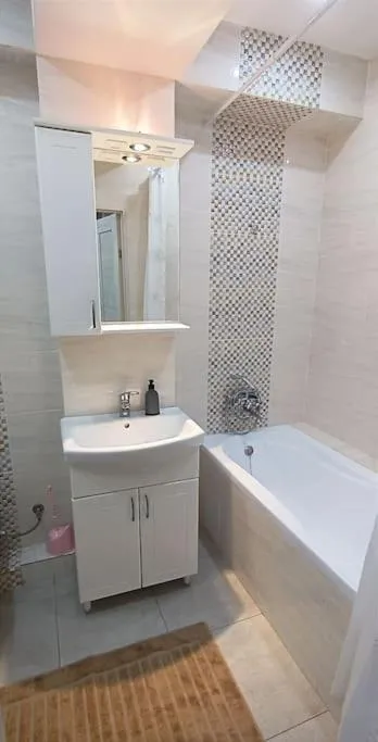 Image 6 of Apartament stilat!