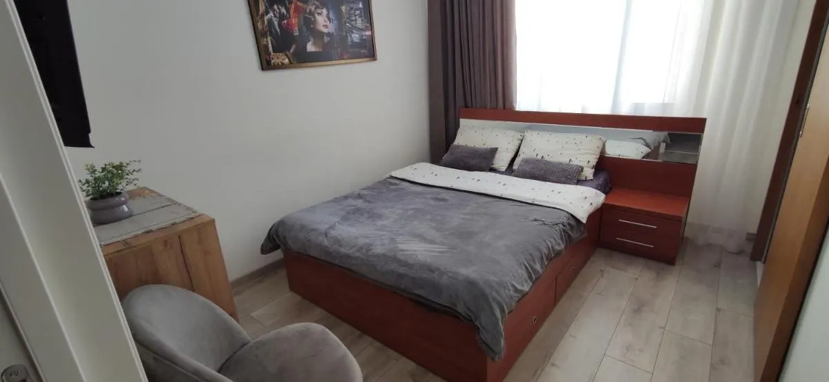 Image 1 of Apartment.md