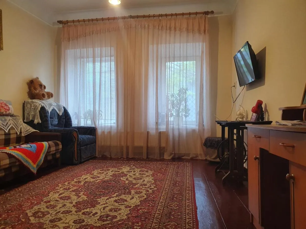 Image 2 of Authentic apartment in the centre