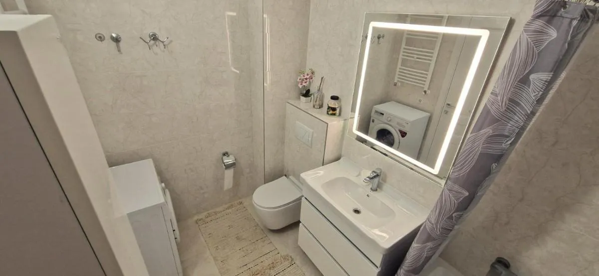 Image 5 of Black & White Apartment