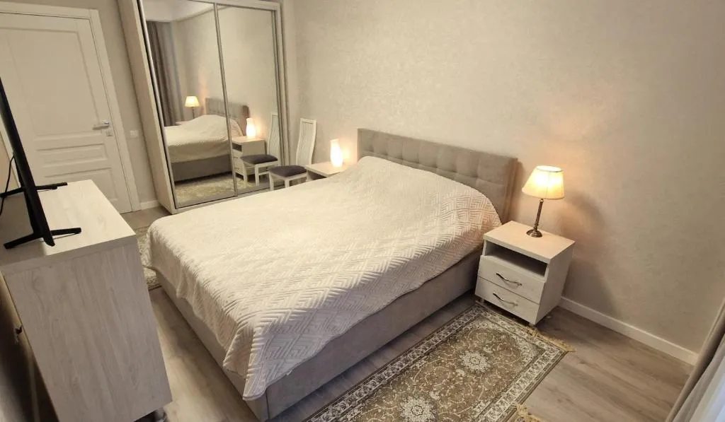 Image of Black & White Apartment