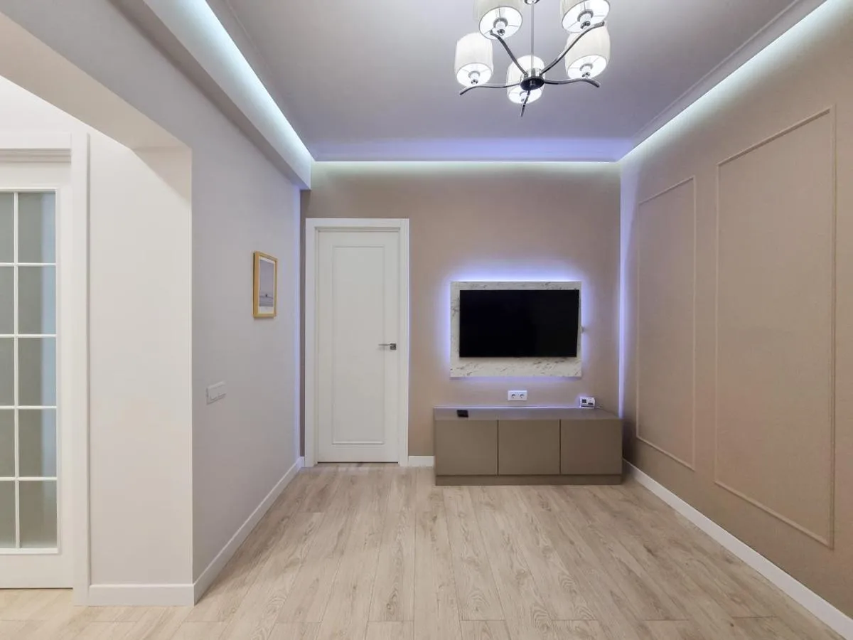 Image 6 of Botanica, 1 bedroom apartment with living