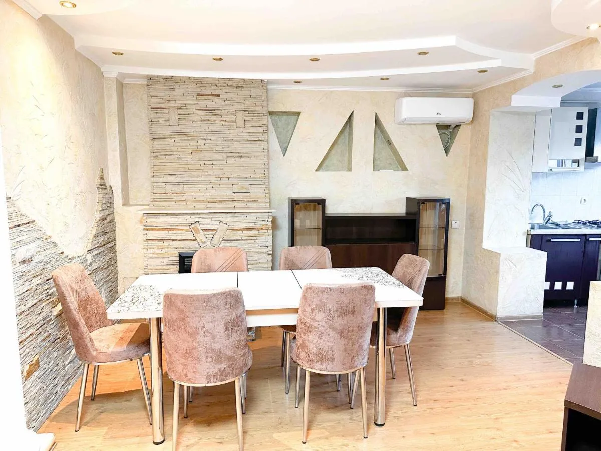 Image 4 of Center 2 bedrooms Hajdeu
