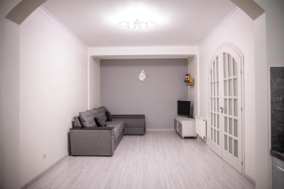 Image 2 of Center Comfortable apartment