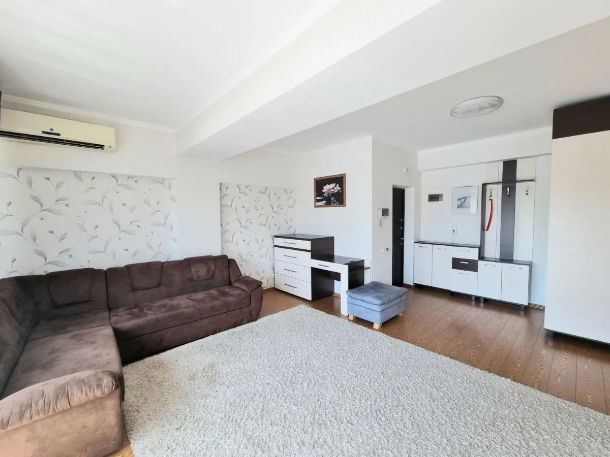 Image 6 of Center, Ismail str.apartment, 1 bedroom and living