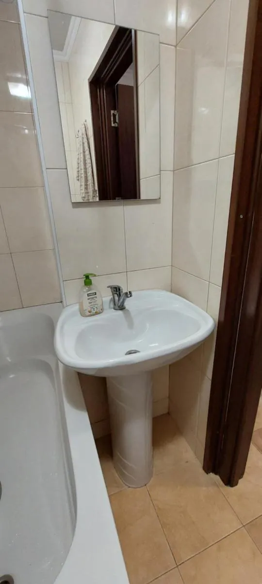 Image 6 of Comfortable 2-bedroom in a great zone