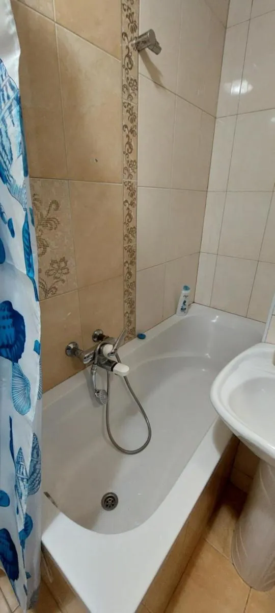 Image 4 of Comfortable 2-bedroom in a great zone