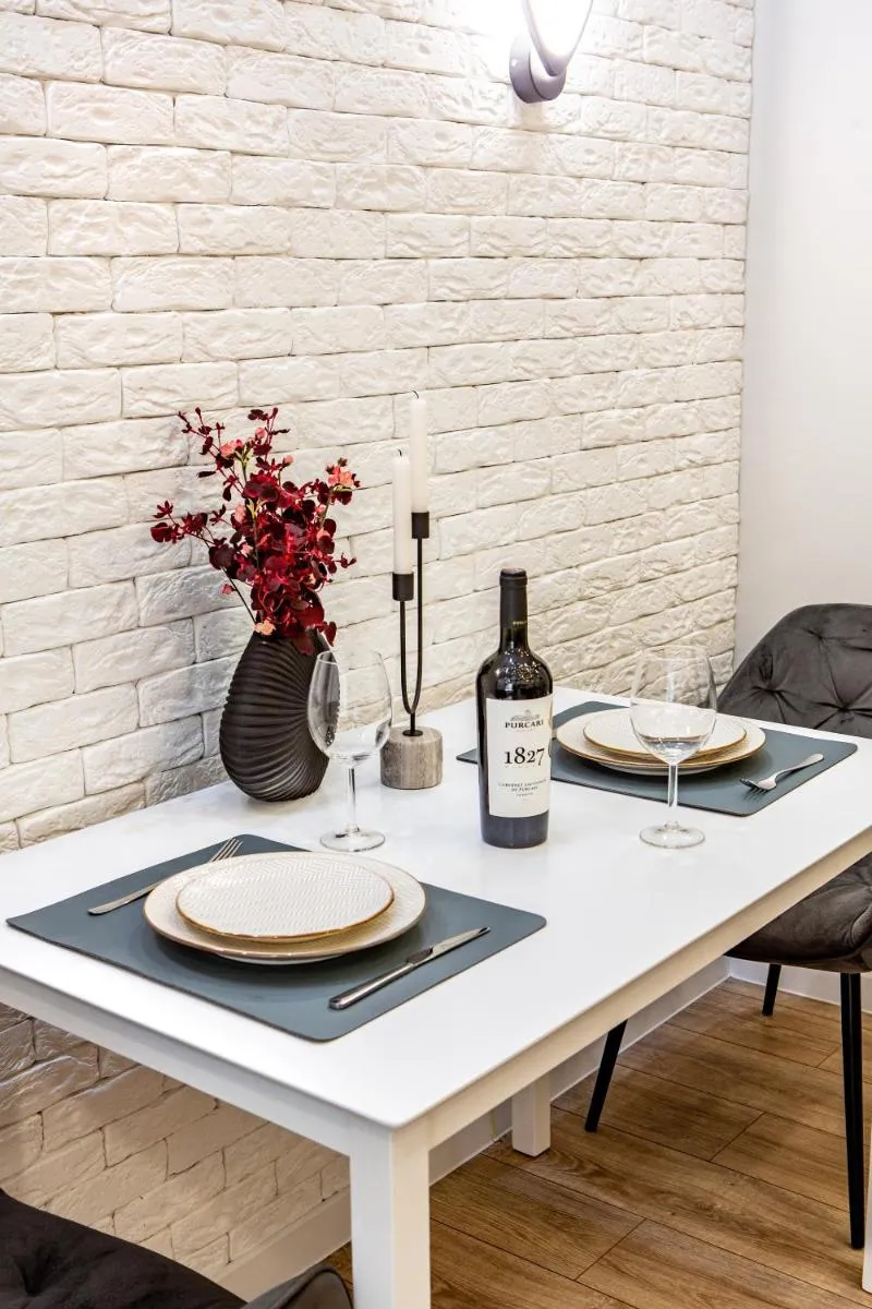 Image 6 of Comfortable Living- Free Coffee, Netflix & More!