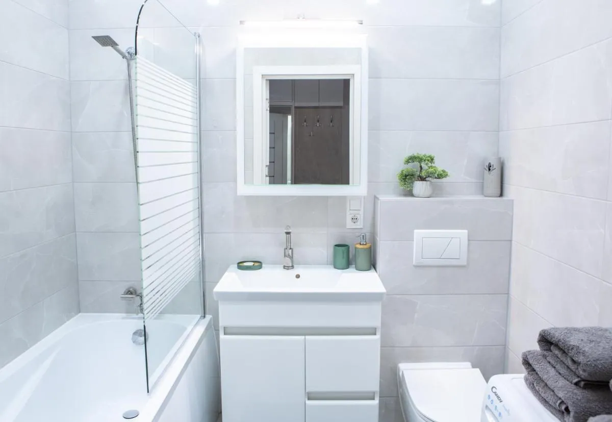 Image 4 of Comfortable Living- Free Coffee, Netflix & More!