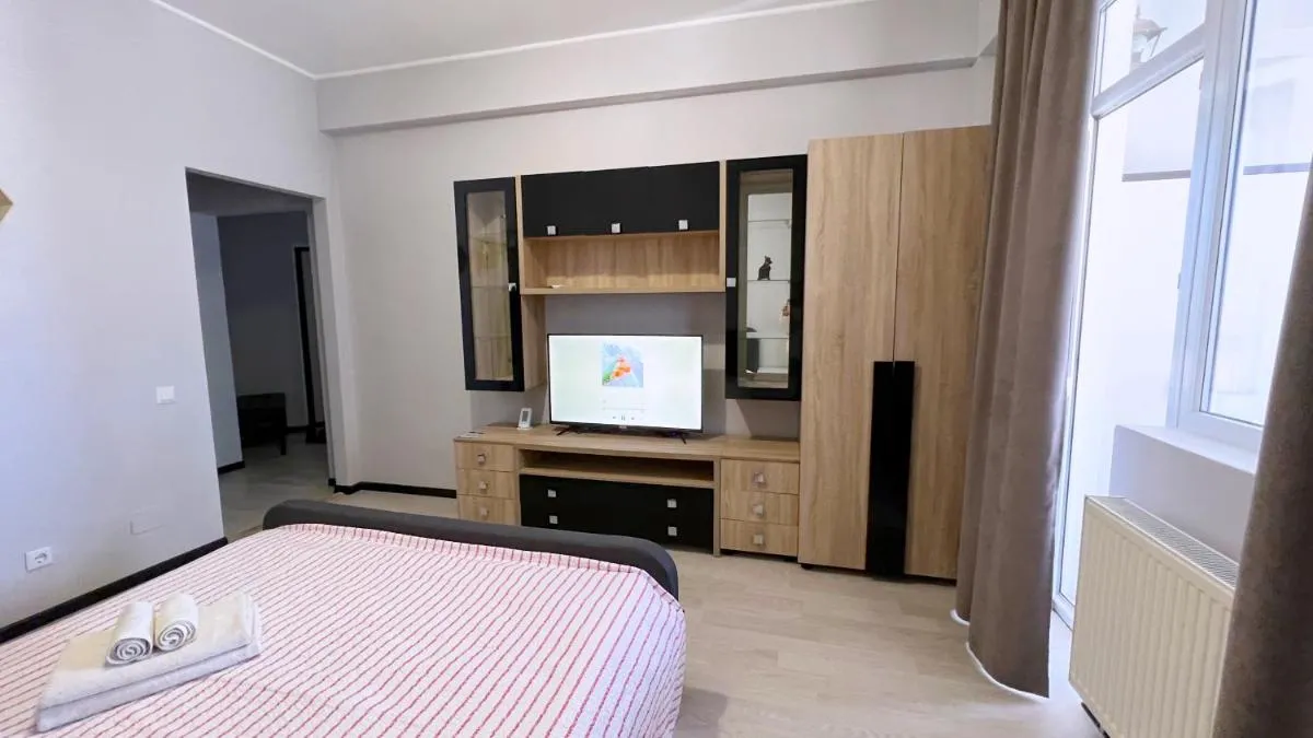 Image 2 of Comfortable apartment with a panoramic view!