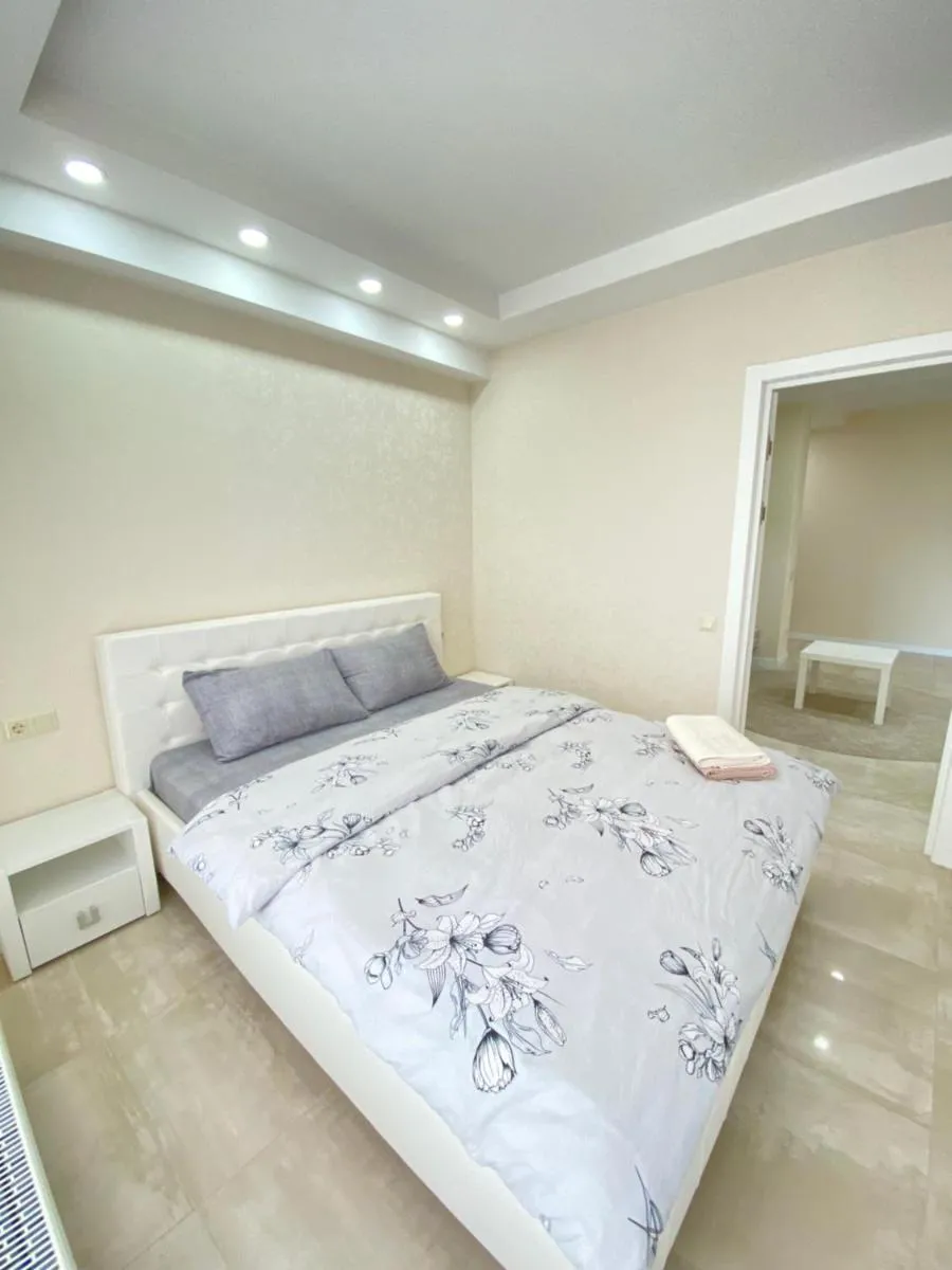 Image 4 of Cozy Apartment Near Park