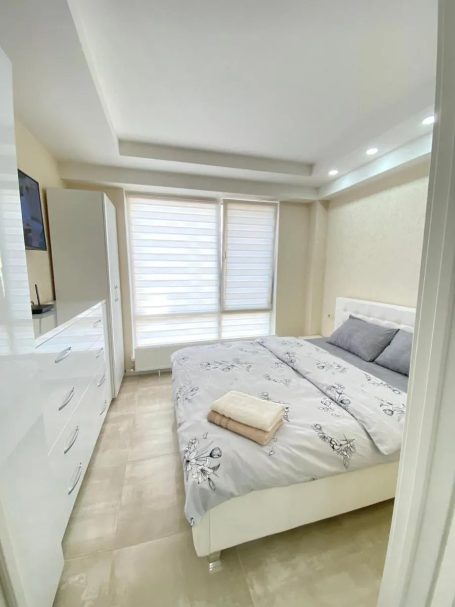 Image 1 of Cozy Apartment Near Park