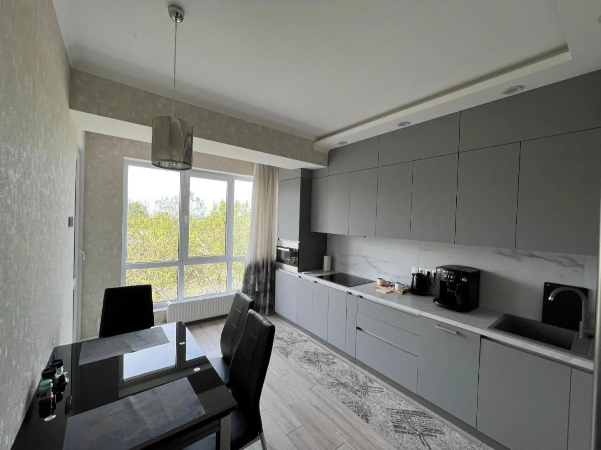 Image 1 of Dendrarium Park Apartment