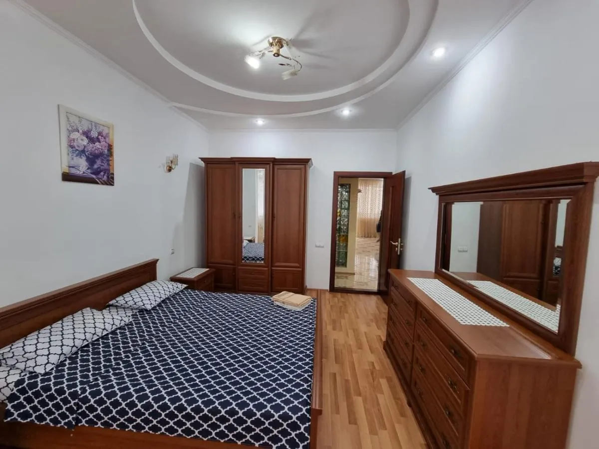 Image 2 of Extra Grand Apartments 2 Bedrooms