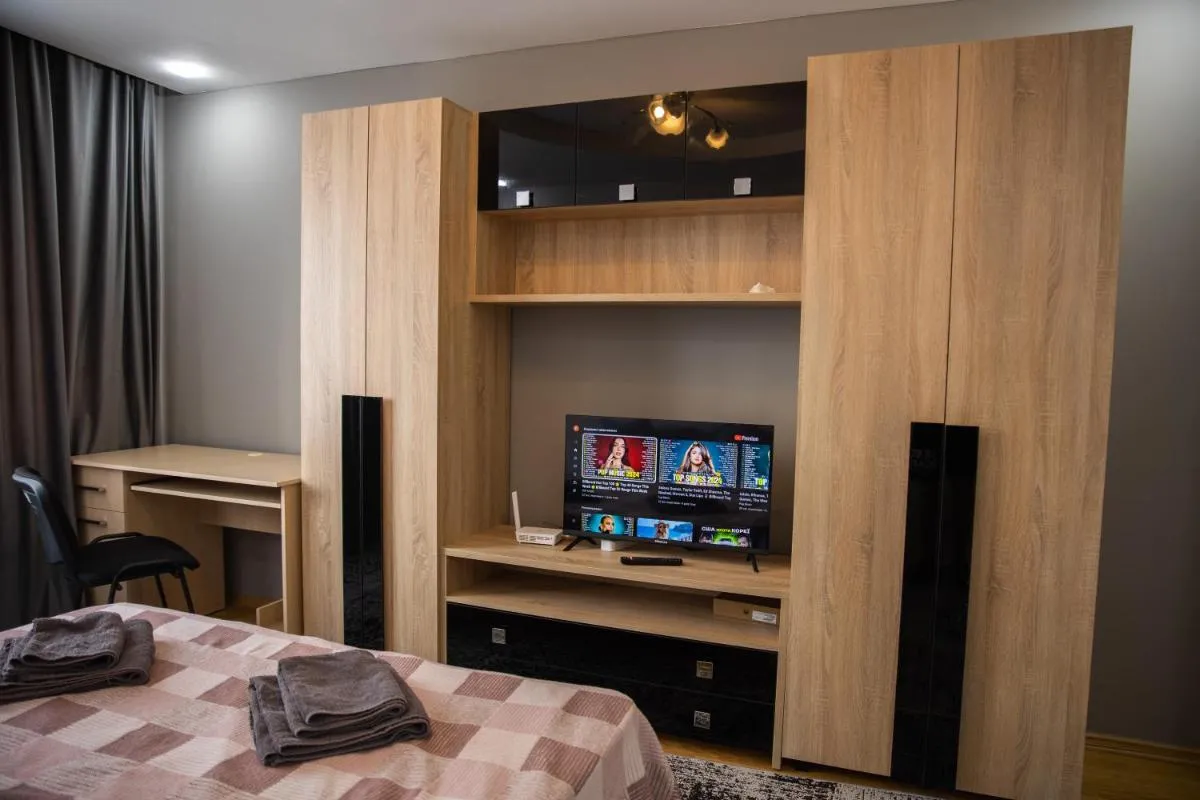 Image 3 of GOOD center apartment