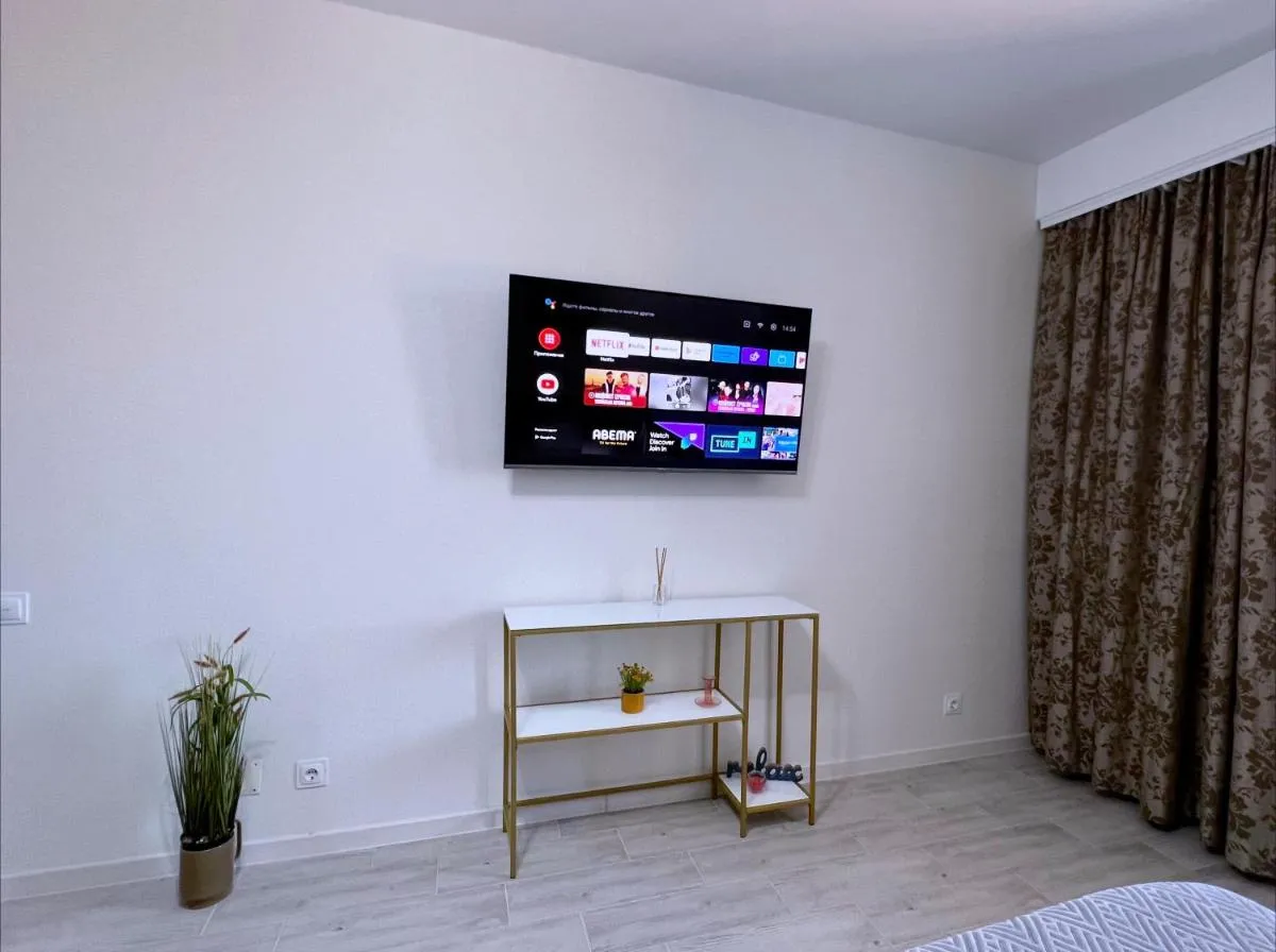 Image 2 of Lovely apartment with terrace