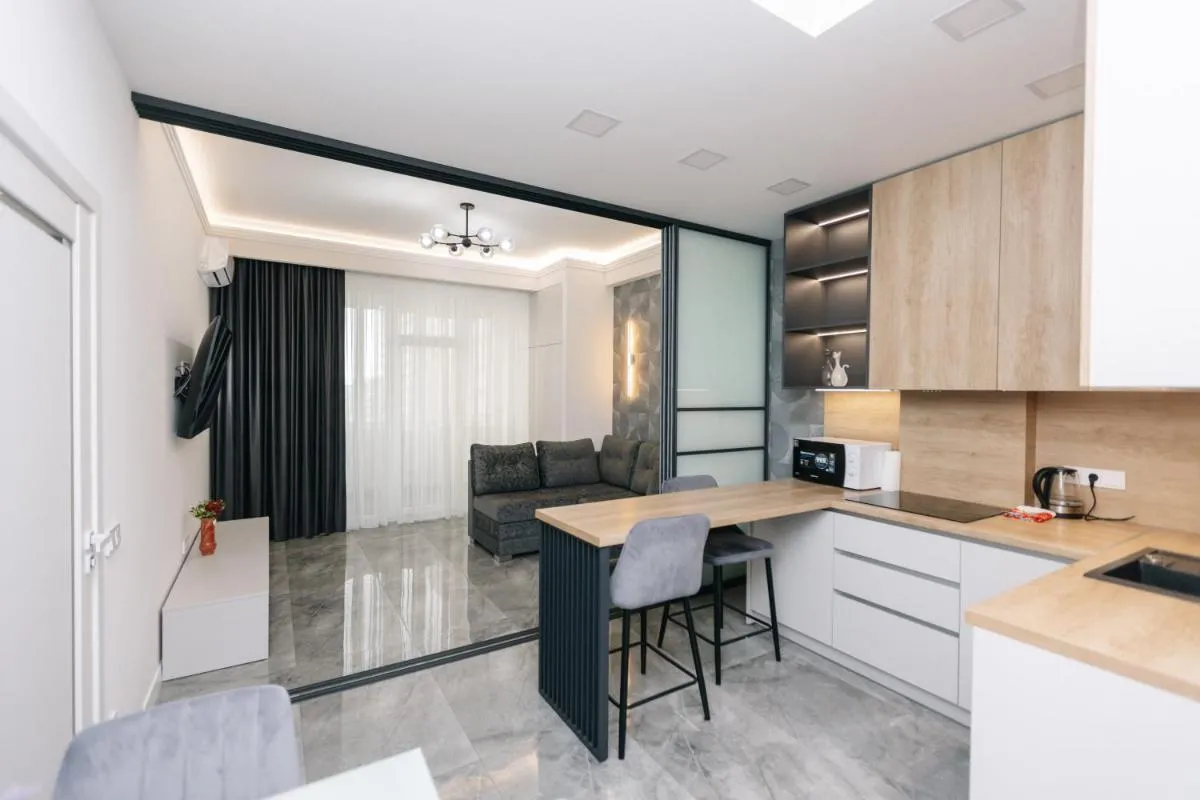 Image 4 of Luxury Apartment
