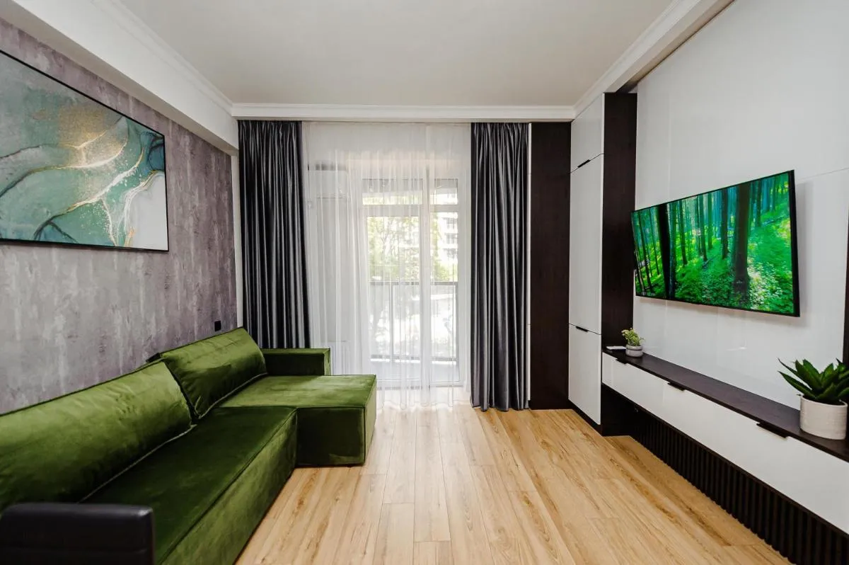 Image 1 of Luxury Oasis Flat