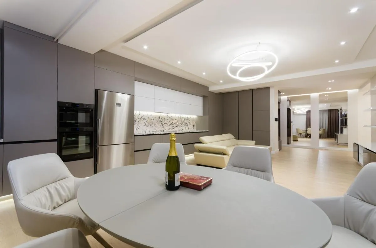 Image 2 of Luxury apartment close to the city centre