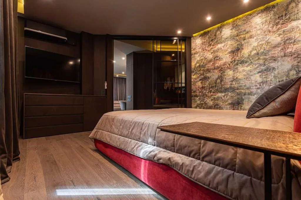 Image 1 of Luxury apartment in the superb location