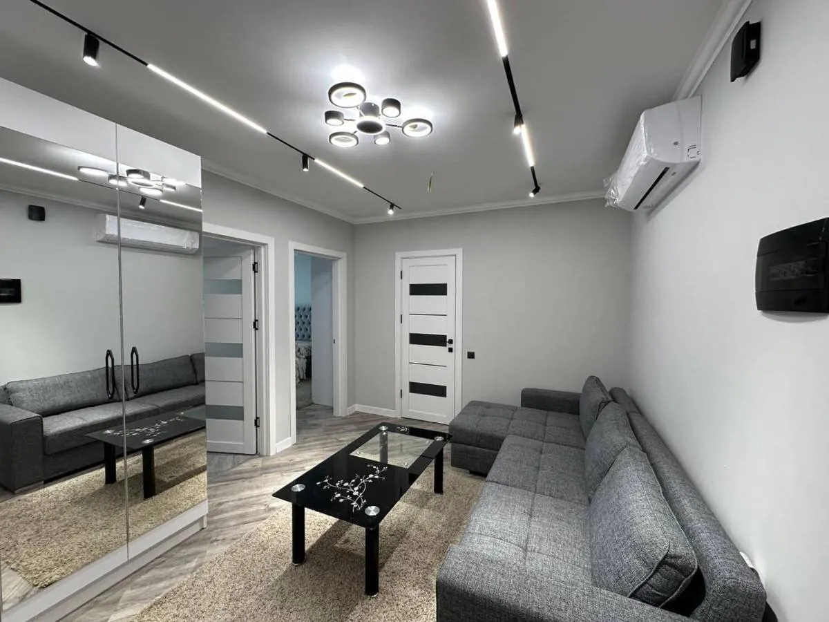 Image 3 of MOD residence 2