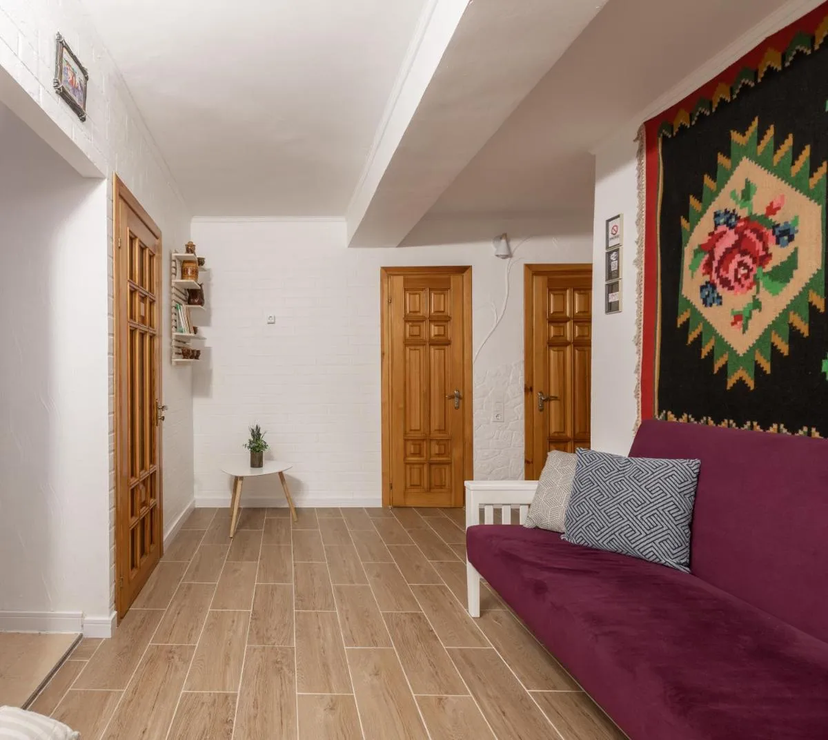 Image 2 of Modern Traditional apartment
