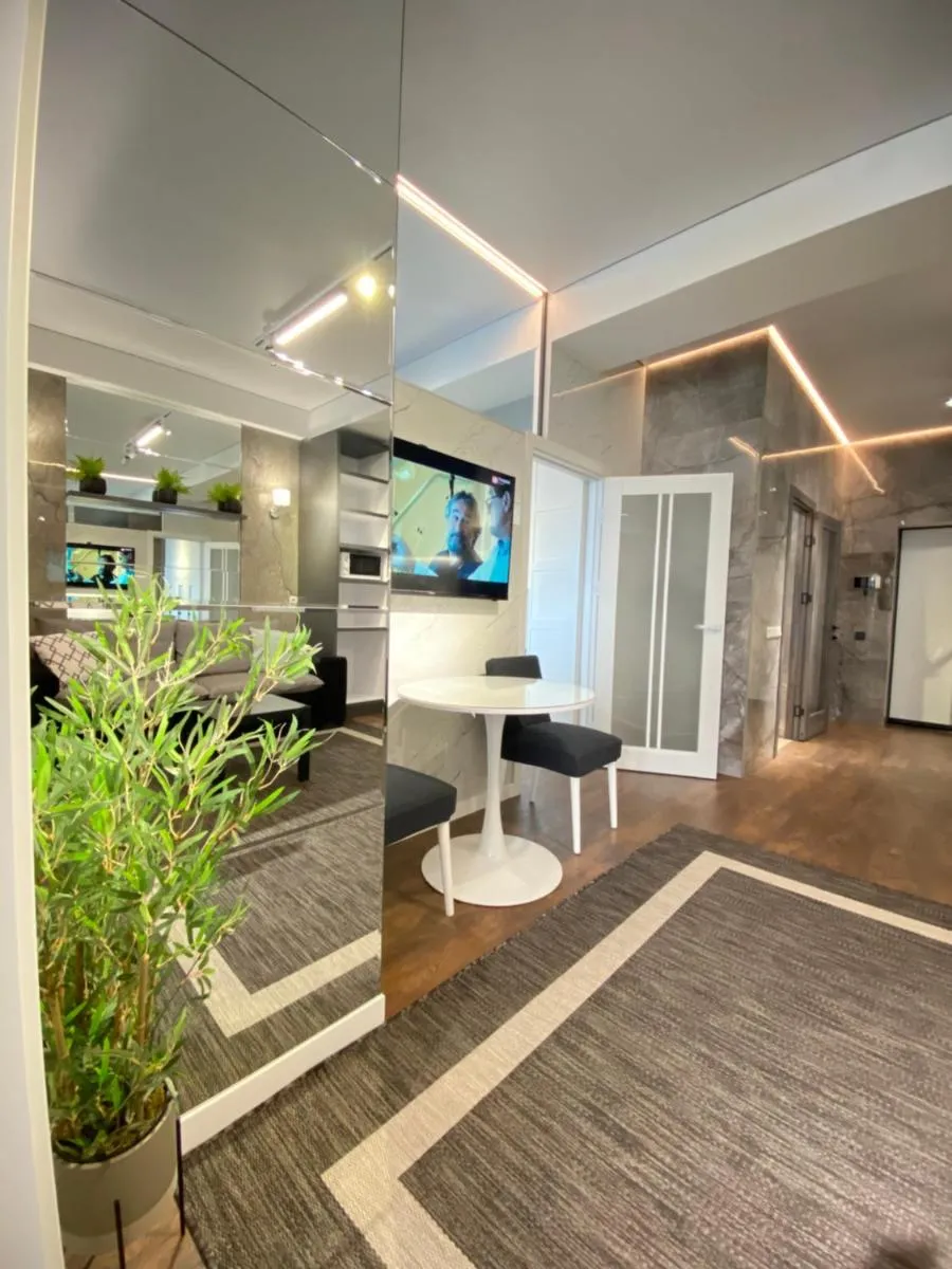 Image 4 of New Lux Business Apartment in the Center