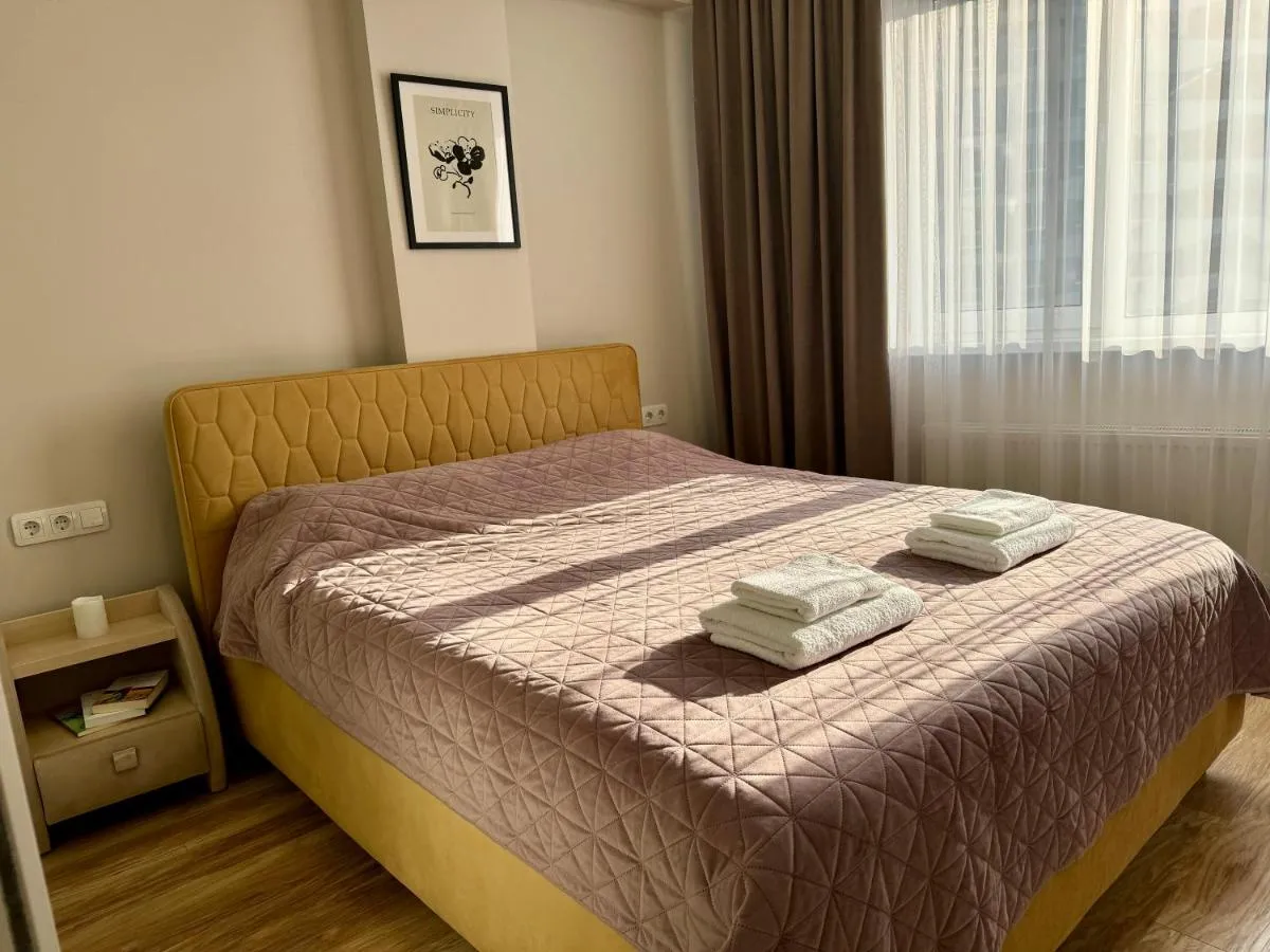 Image 2 of Oază Urbană lângă Circ și Centru – Apartament Modern și Confortabil