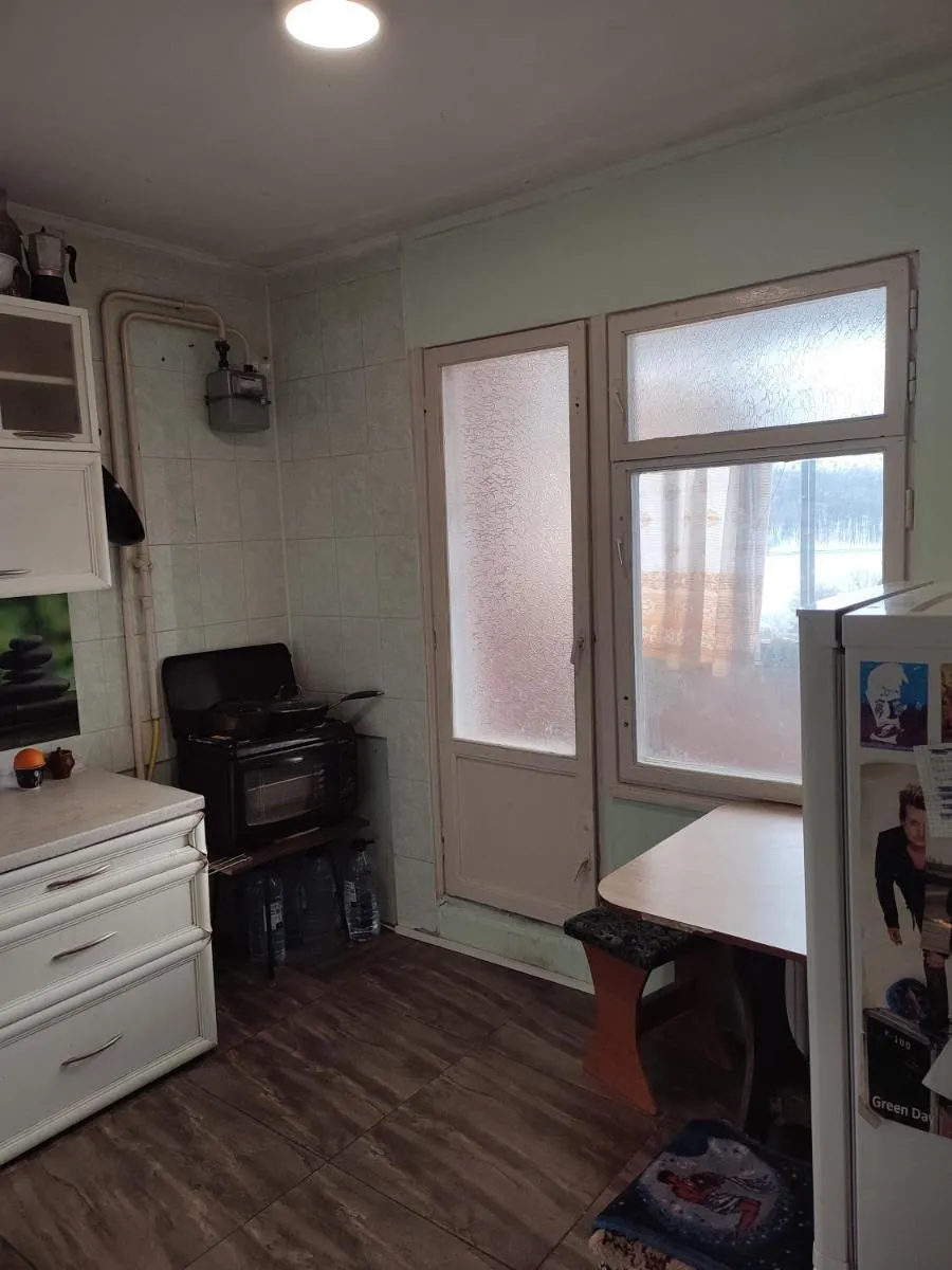 Image 2 of One room in apartment in the park center area of Chisinau