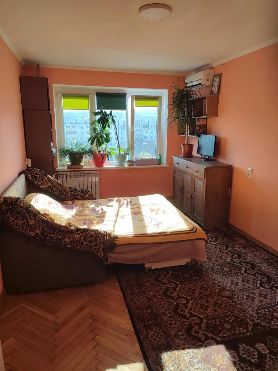 Image 3 of One room in apartment in the park center area of Chisinau