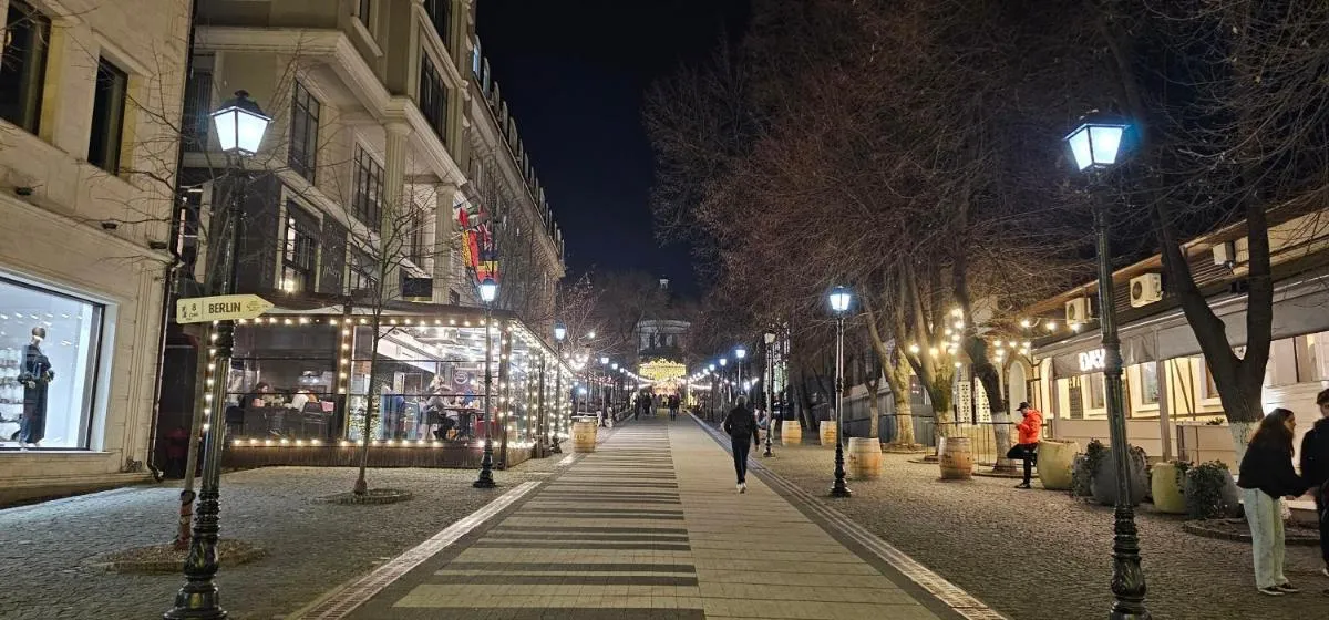 Image 5 of Park & Pedestrian zone apartment for4
