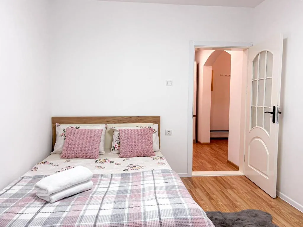 Image of RentHouse Apartments City Gates #3