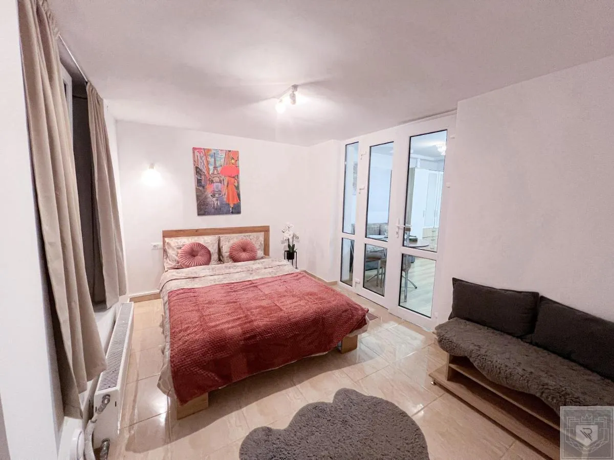 Image 1 of RentHouse Apartments City Gates #5