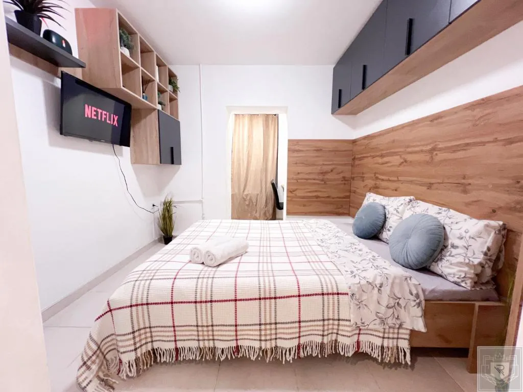 Image of RentHouse Apartments City Gates #6