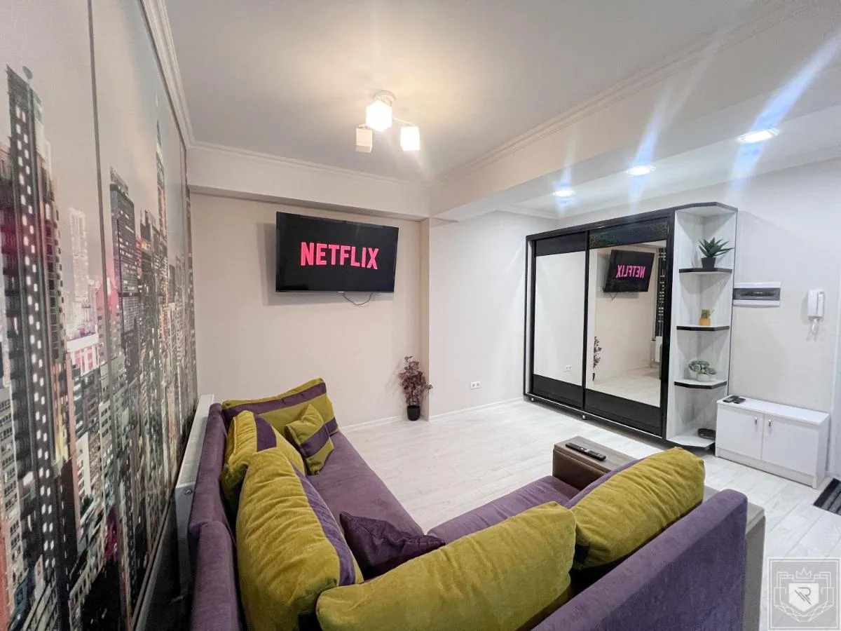 Image 2 of RentHouse Apartments Deep Purple