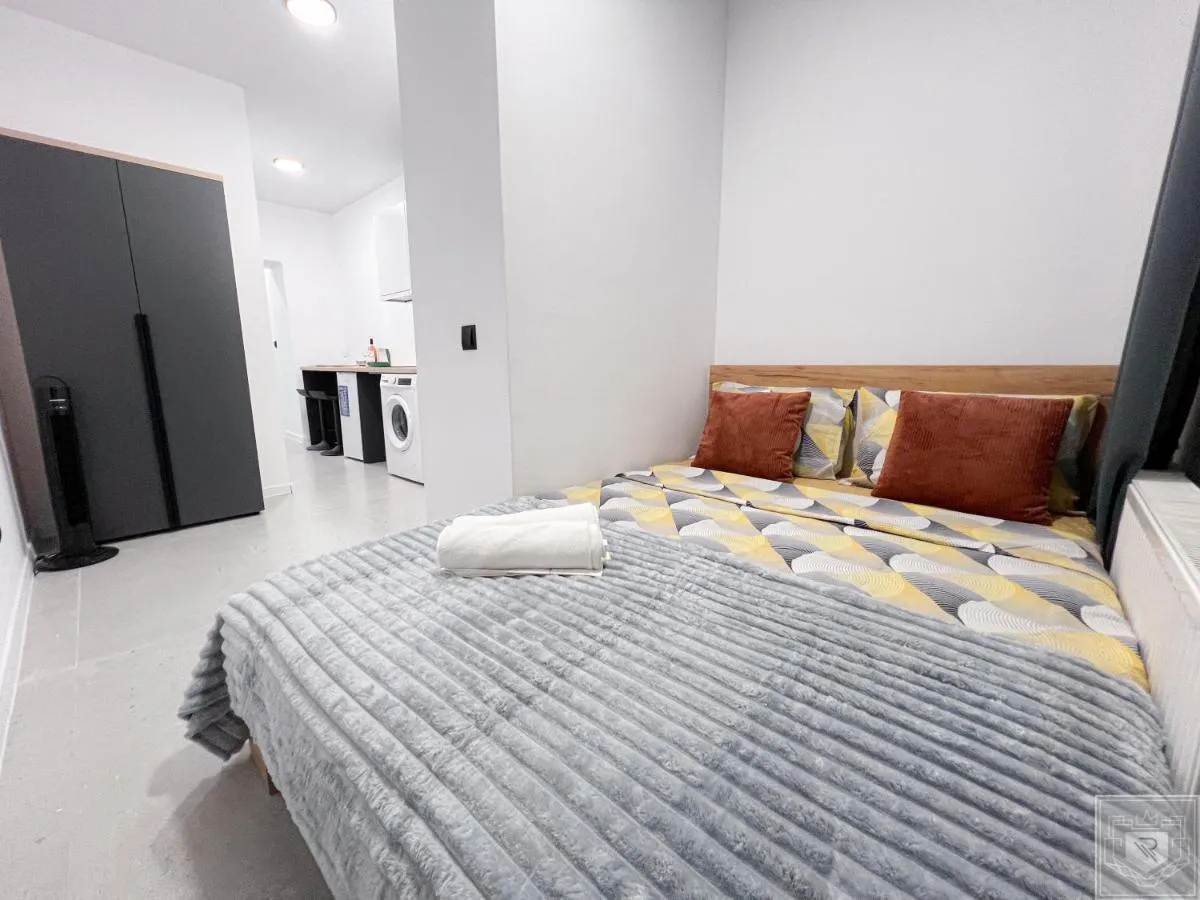 Image 1 of RentHouse Apartments NanoFlat #5